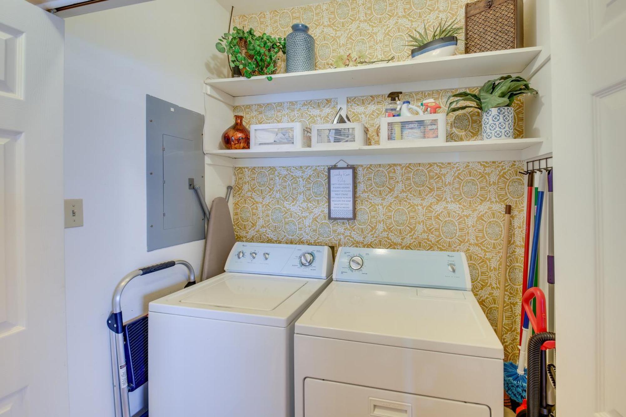 Spacious Hot Springs Penthouse Stunning Lake View מראה חיצוני תמונה